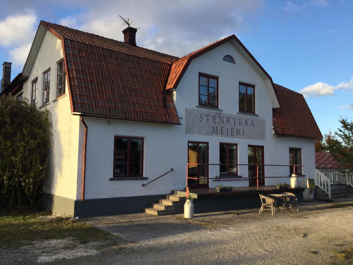 Stenkyrka Mejeri Vandrarhem Lickershamn Exteriör bild